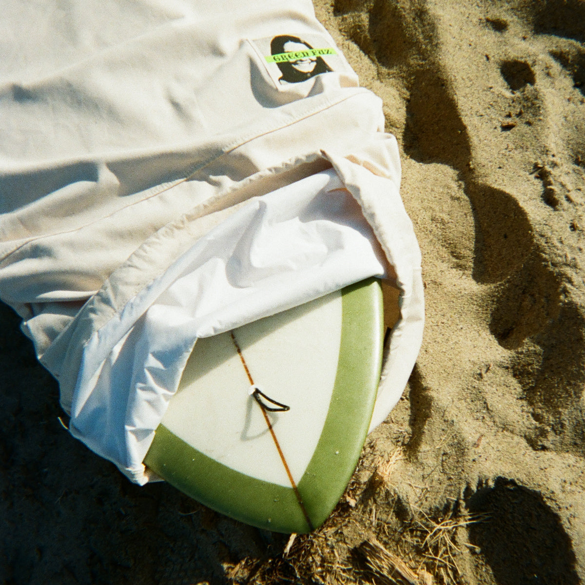 <center>Anti-Wax Liner</center>